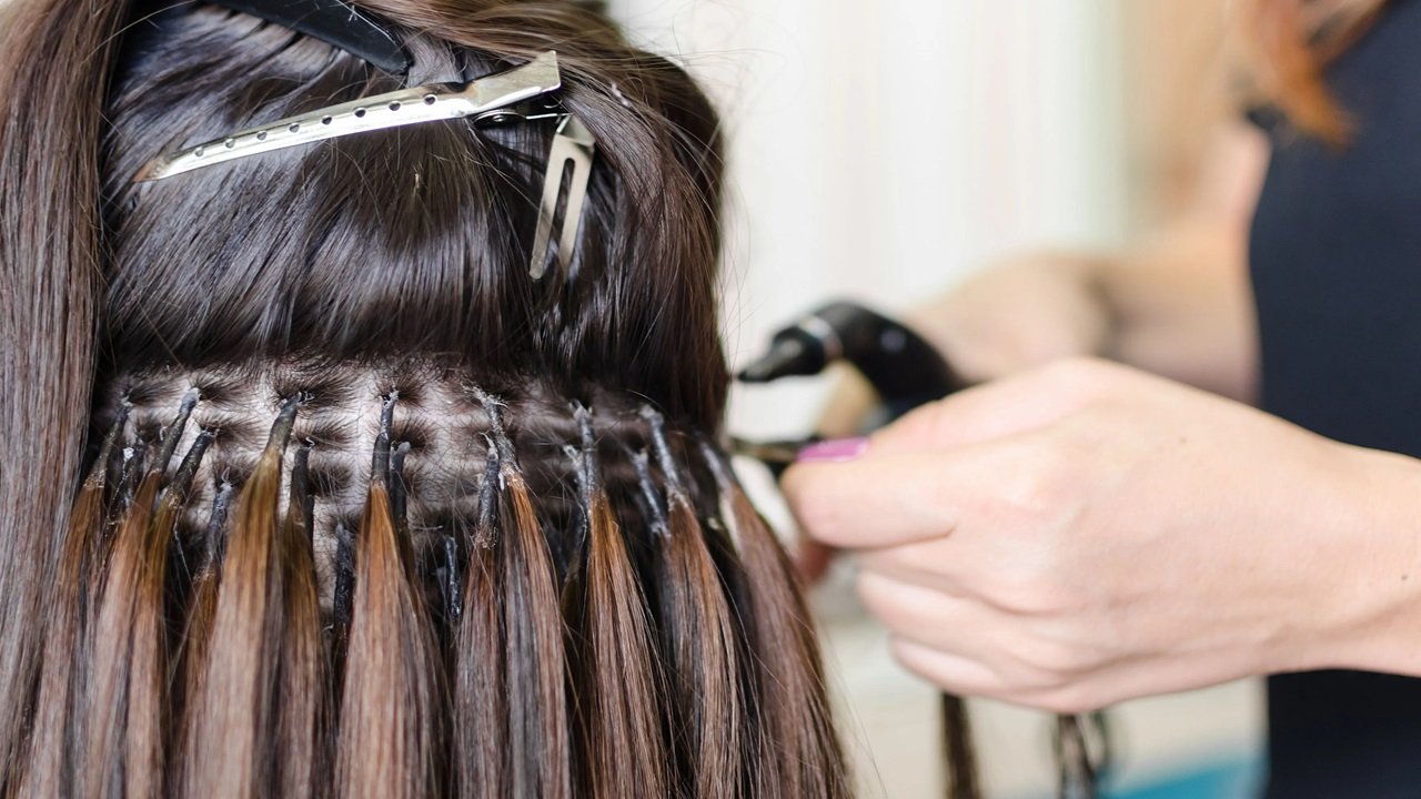 The Pros and Cons of Weft Hair Extensions